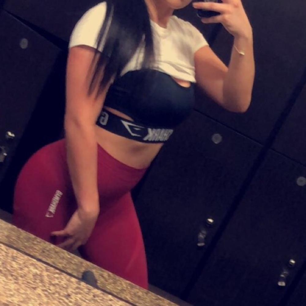 Gymshark fit shorts bra